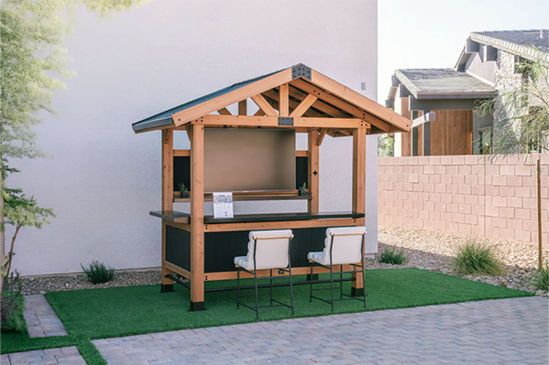 Outdoor bar or gazebo